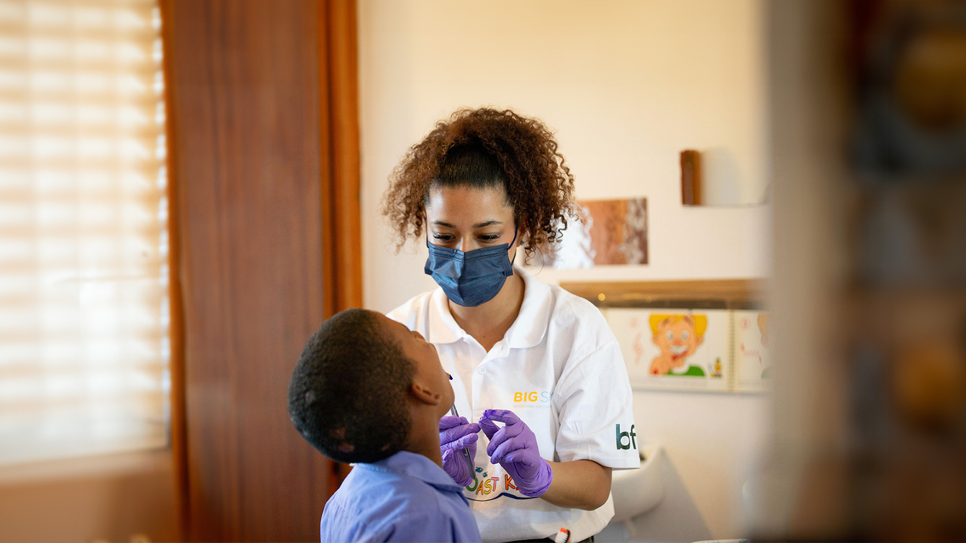 Brasseler spendet Dental-Instrumente nach Südafrika